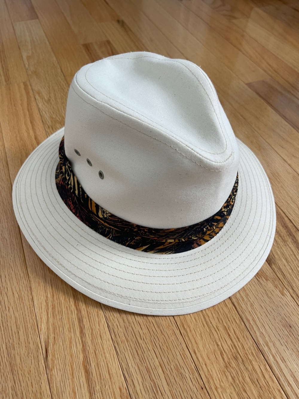 Men’s canvas hat